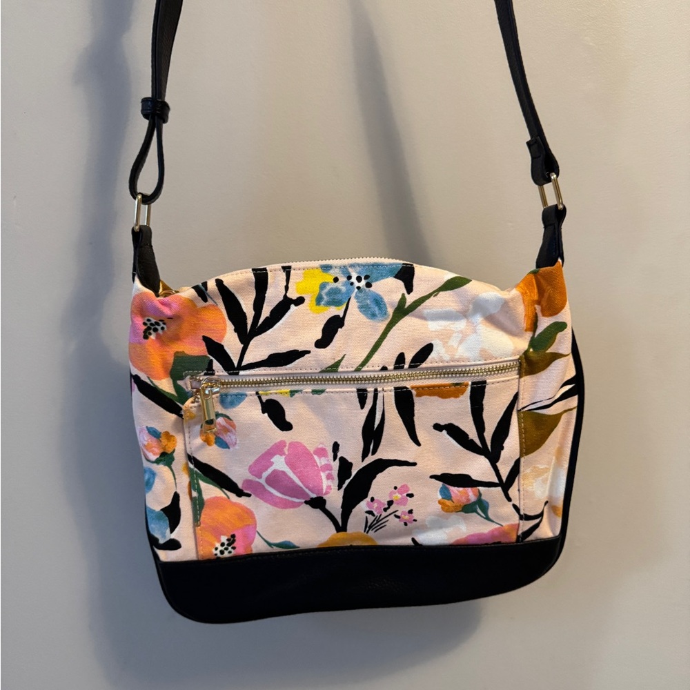 NWOT! Cute floral crossbody purse